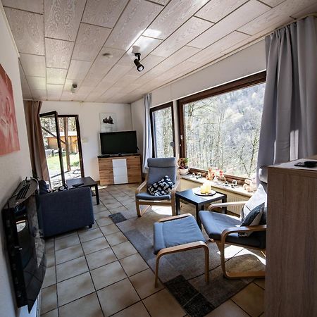 Schoene Ferienwohnung In Ruhiger Lage Altena Bagian luar foto