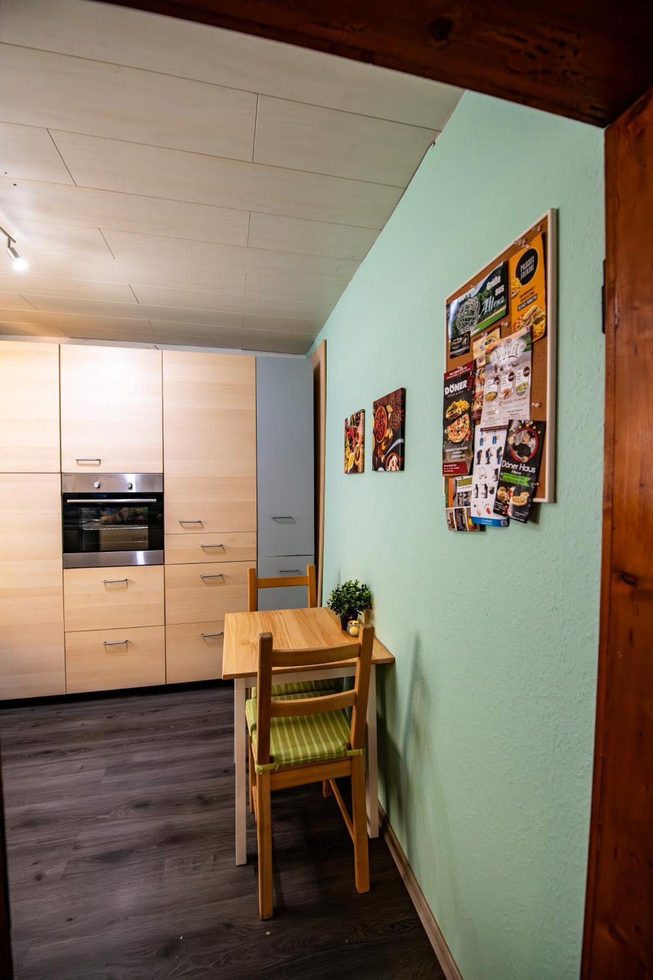 Schoene Ferienwohnung In Ruhiger Lage Altena Bagian luar foto